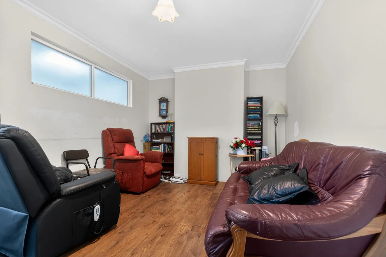 Bond Road, Mitcham, photo 8