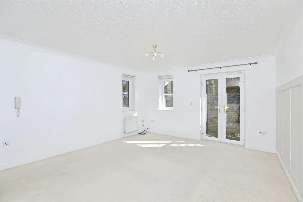 Mansfield Drive, Iwade, ME9, photo 6