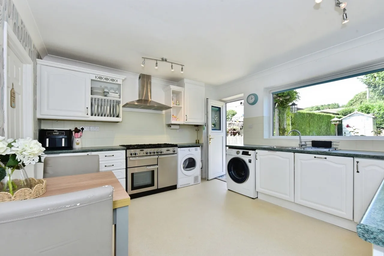 Carlin Street, Sheffield, S13, photo 2