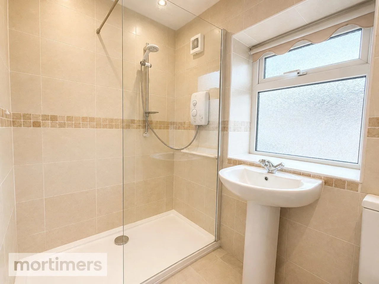 Whalley Road, Accrington, BB5, photo 9