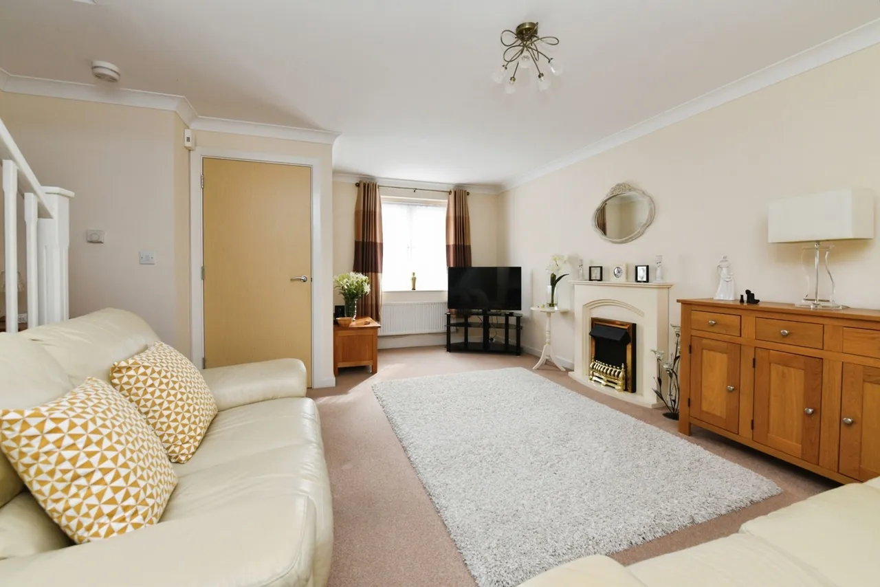 Havengore Close, Great Wakering, Southend-on-Sea, Essex, SS3, photo 2