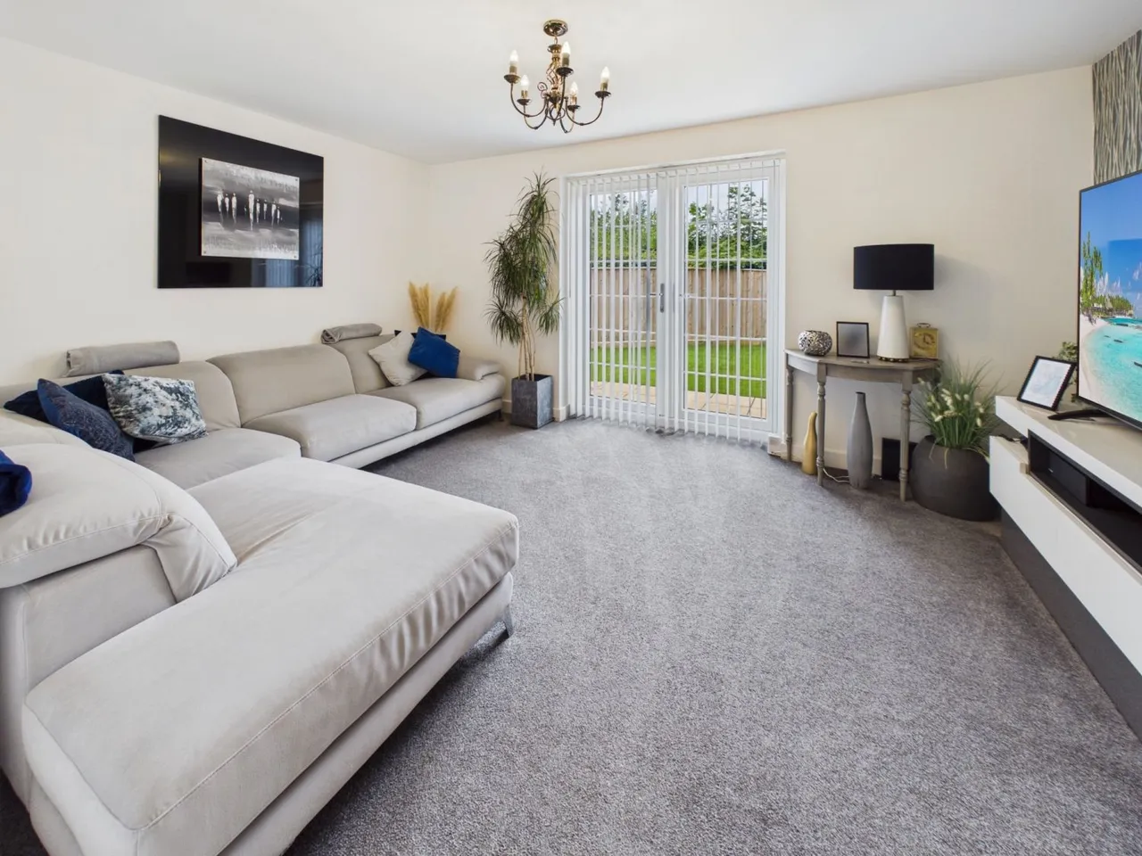 Moat Hill Farm Drive, Birstall, WF17, photo 2