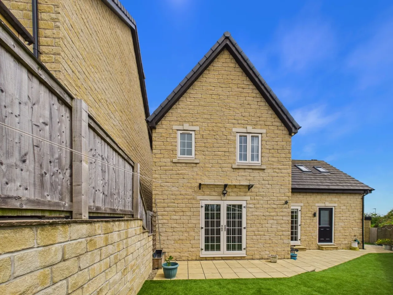 Moat Hill Farm Drive, Birstall, WF17, photo 35