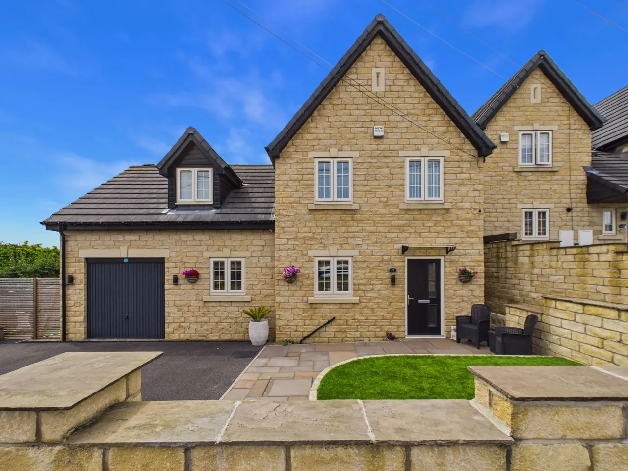 Moat Hill Farm Drive, Birstall, WF17, photo 38