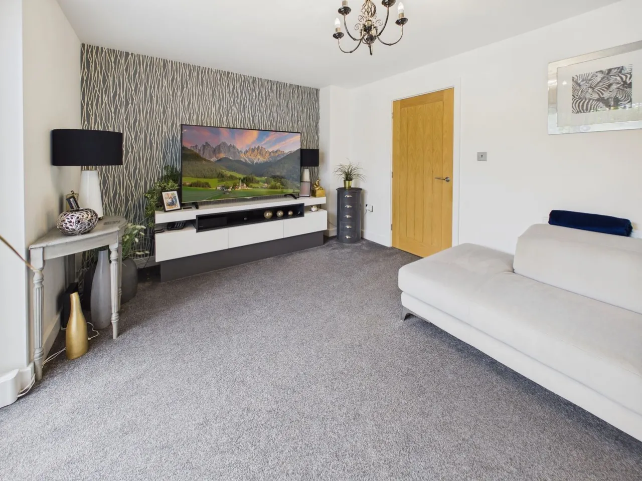 Moat Hill Farm Drive, Birstall, WF17, photo 8
