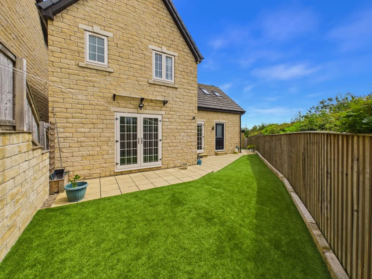 Moat Hill Farm Drive, Birstall, WF17, photo 36