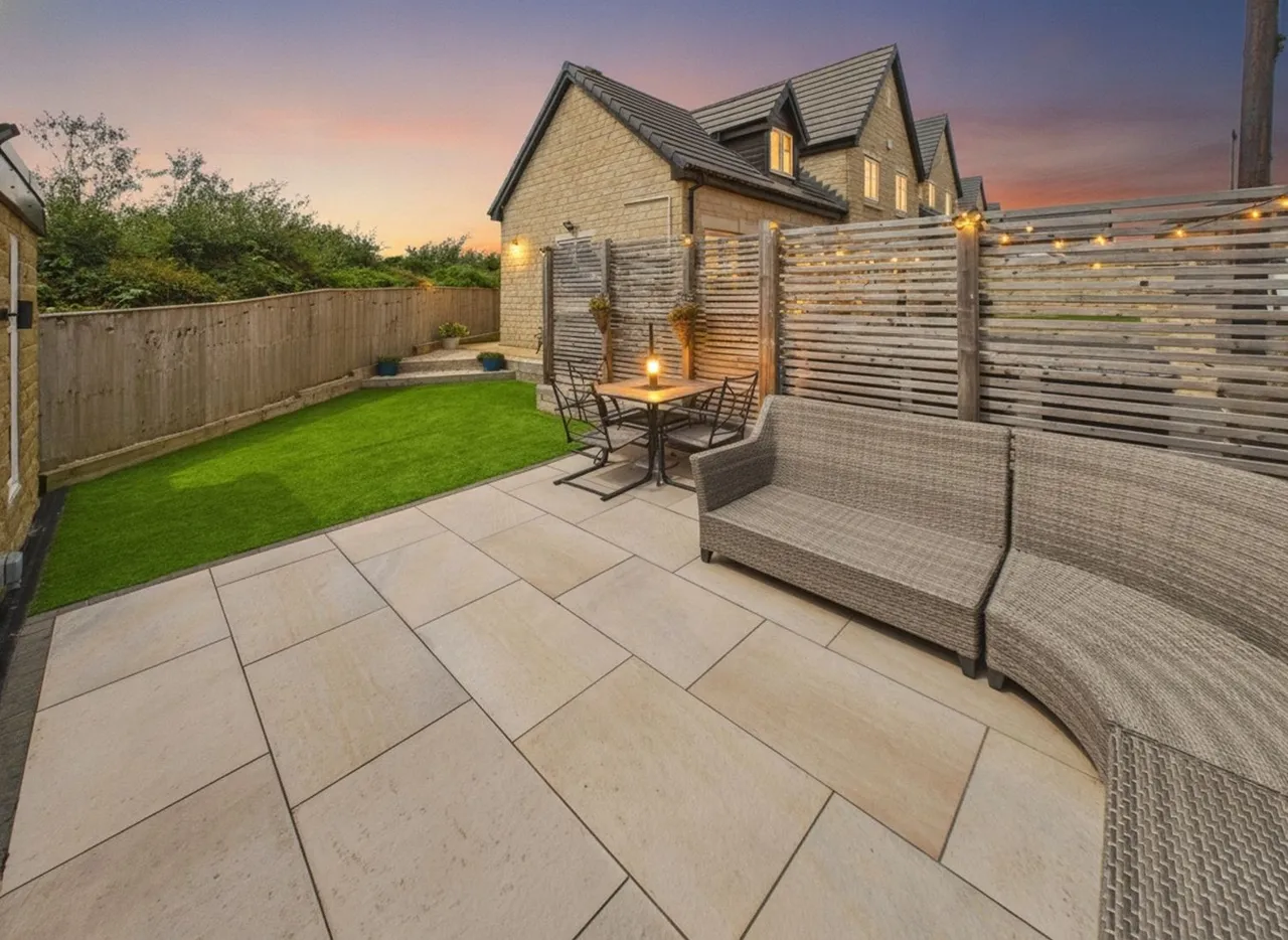 Moat Hill Farm Drive, Birstall, WF17, photo 4