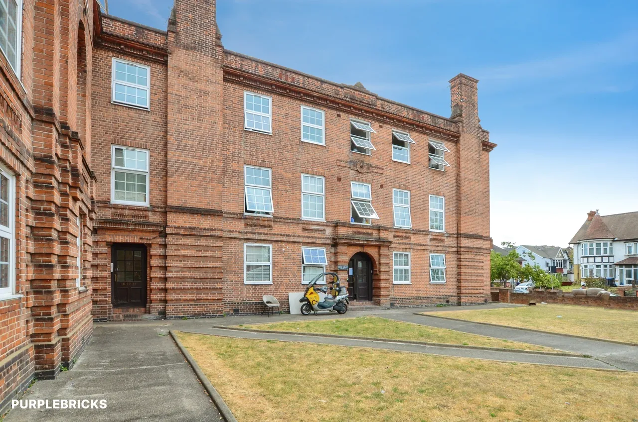 Neeld Crescent, London, HA9, photo 13