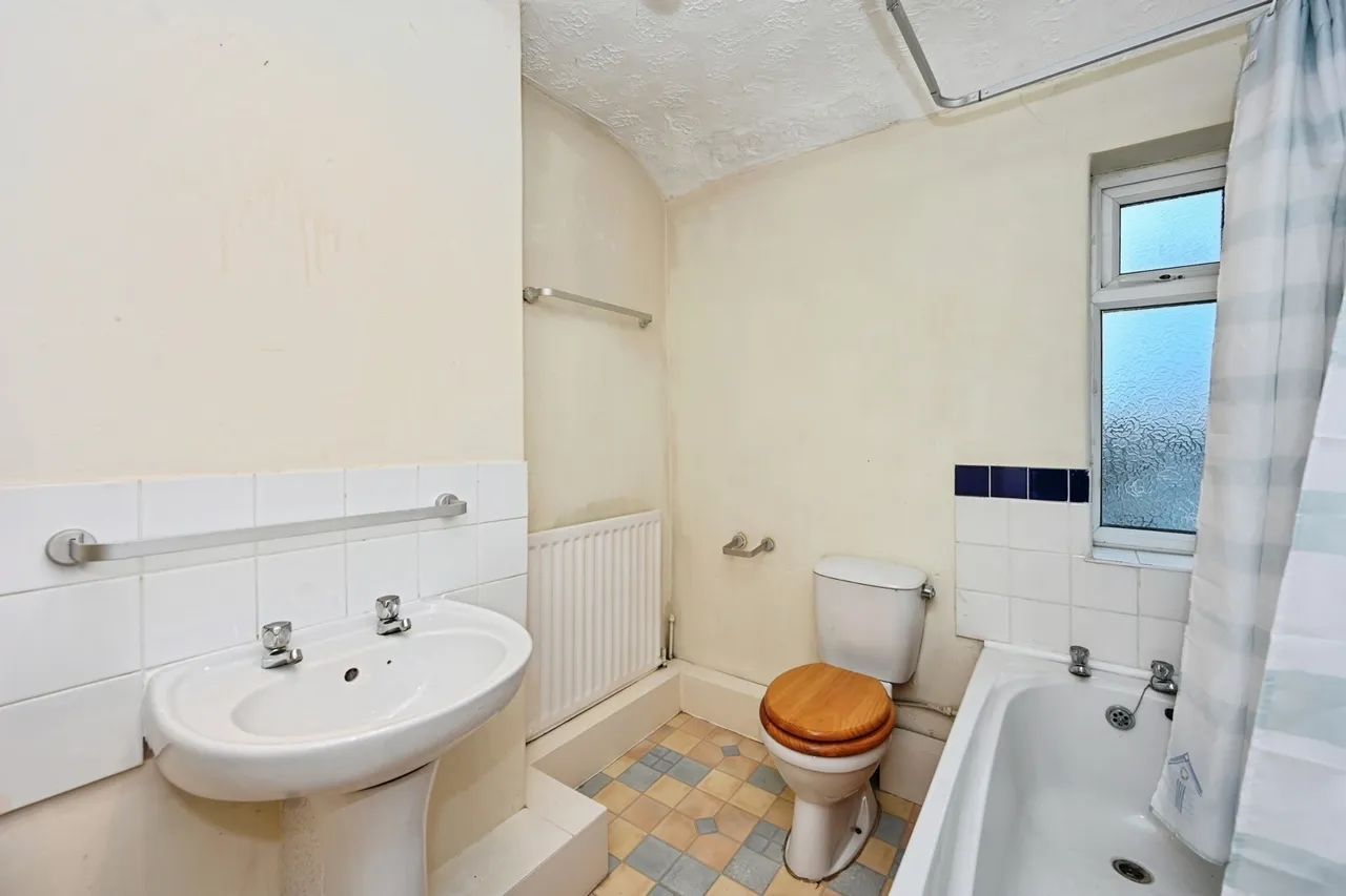 Clay Lane, Burtonwood, Warrington, Cheshire, WA5, photo 12
