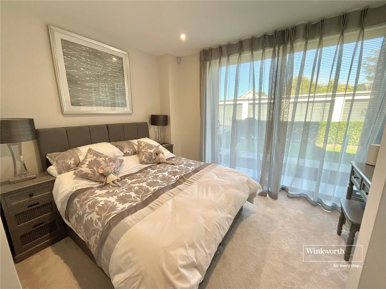 Needles Watch, 6 Wharncliffe Gardens, Highcliffe-On-Sea, Dorset, BH23, photo 7