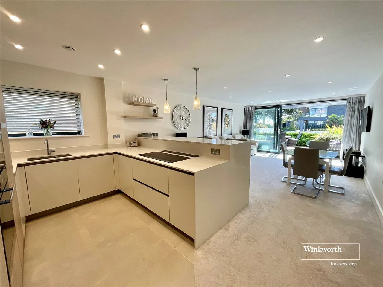 Needles Watch, 6 Wharncliffe Gardens, Highcliffe-On-Sea, Dorset, BH23, photo 12