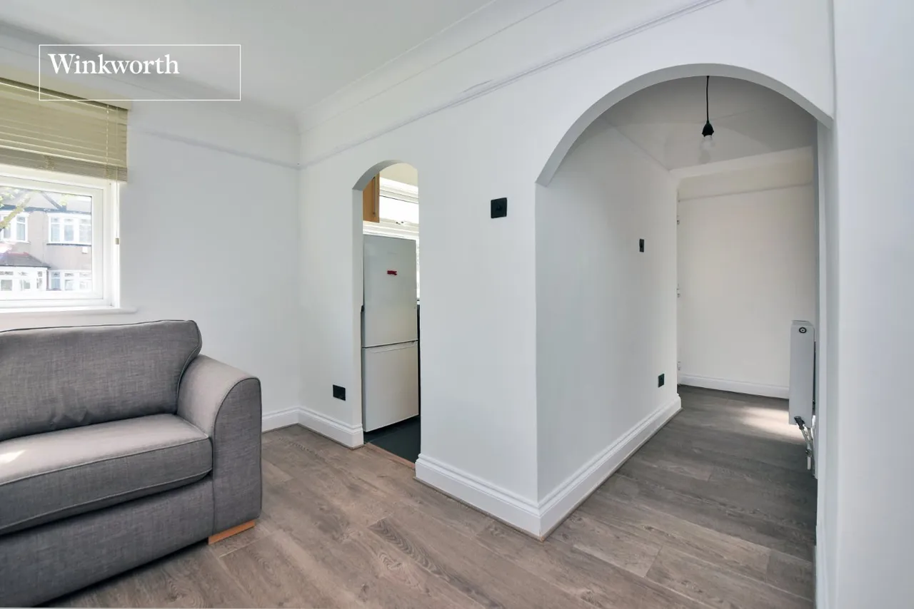 1 bed flat for sale — Abbotts Road, Cheam, Sutton, SM3