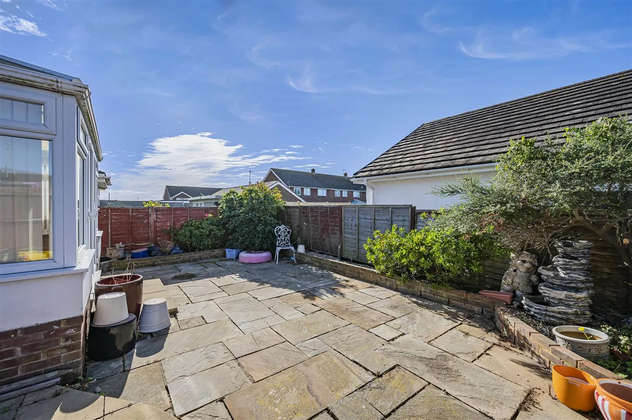 Southview Road, Peacehaven, photo 4