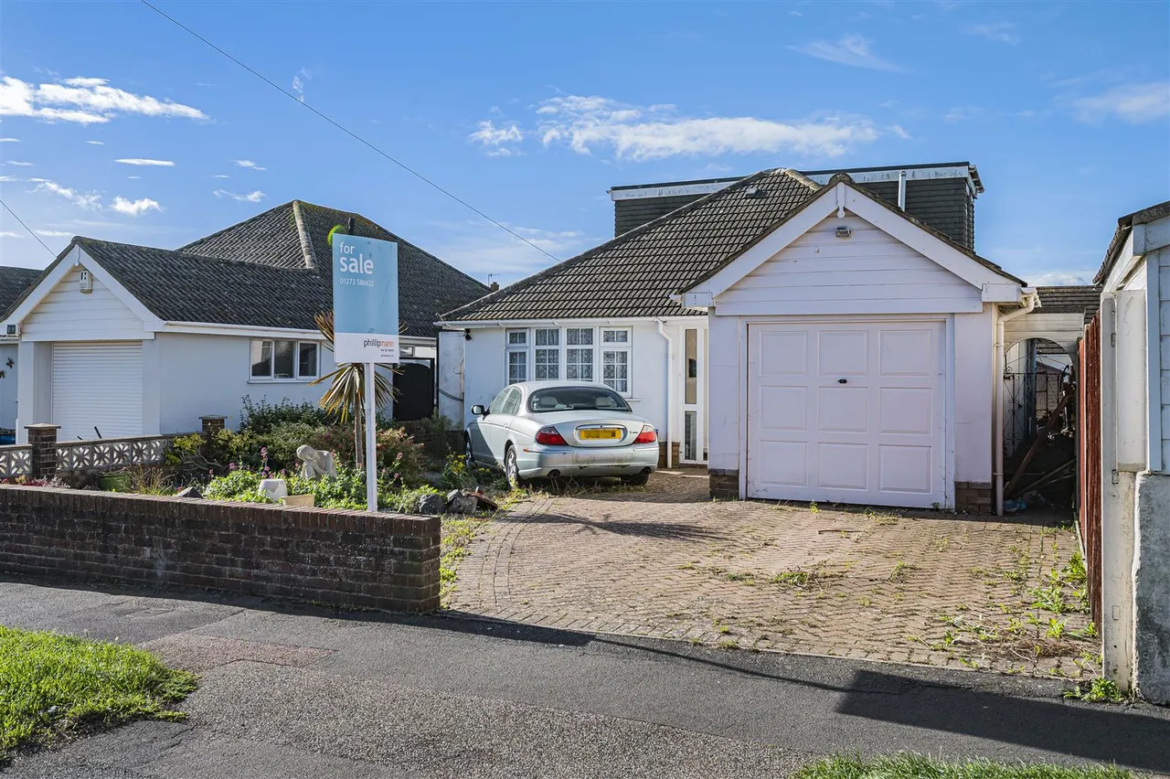 3 bed house for sale, Southview Road, Peacehaven