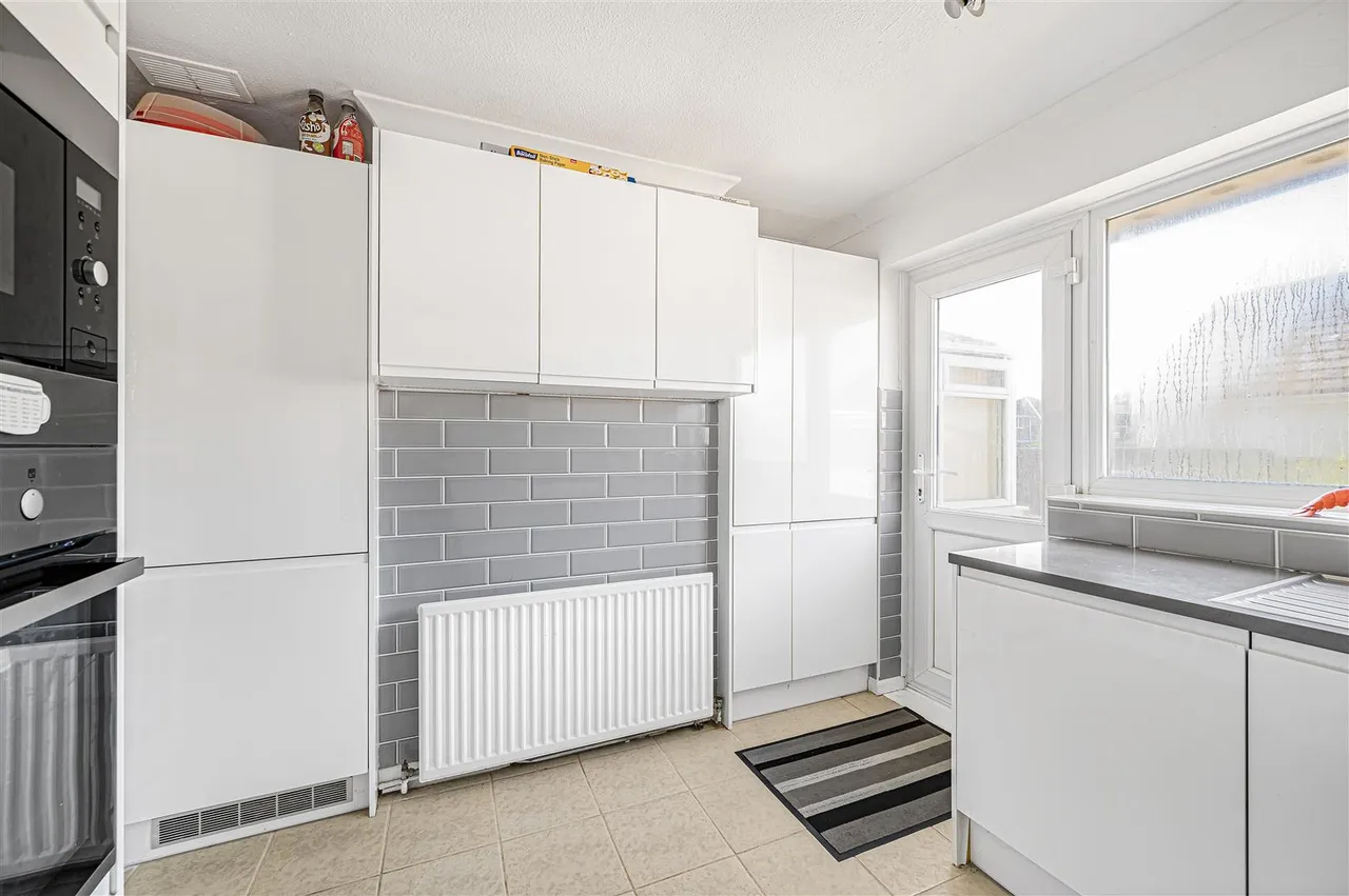 Southview Road, Peacehaven, photo 14