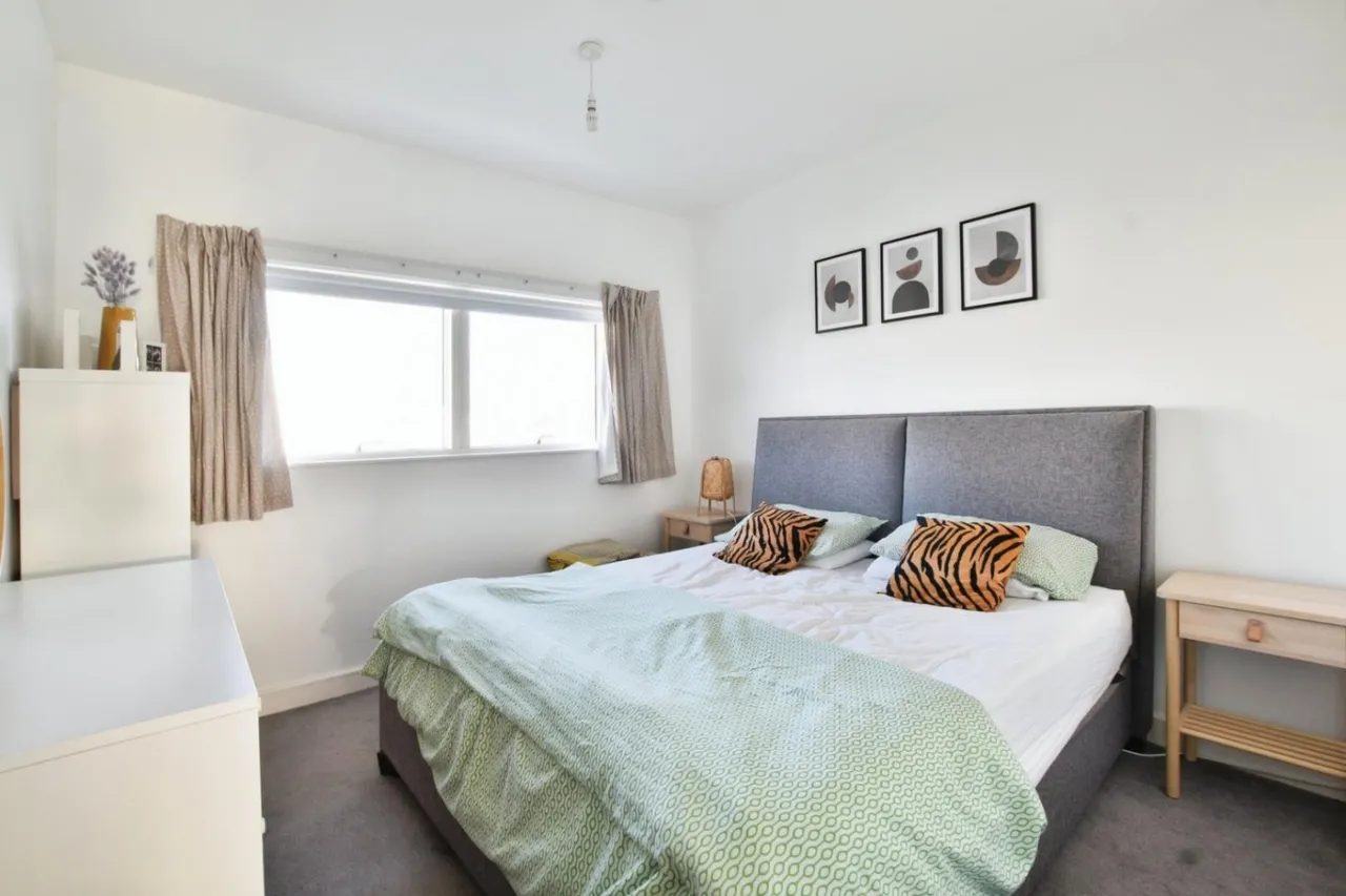Lake Shore Drive, Bristol, BS13, photo 8
