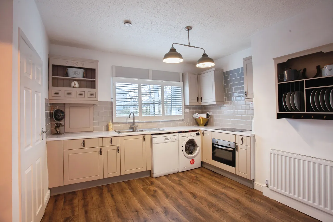 Strafford Avenue, Barnsley, photo 8