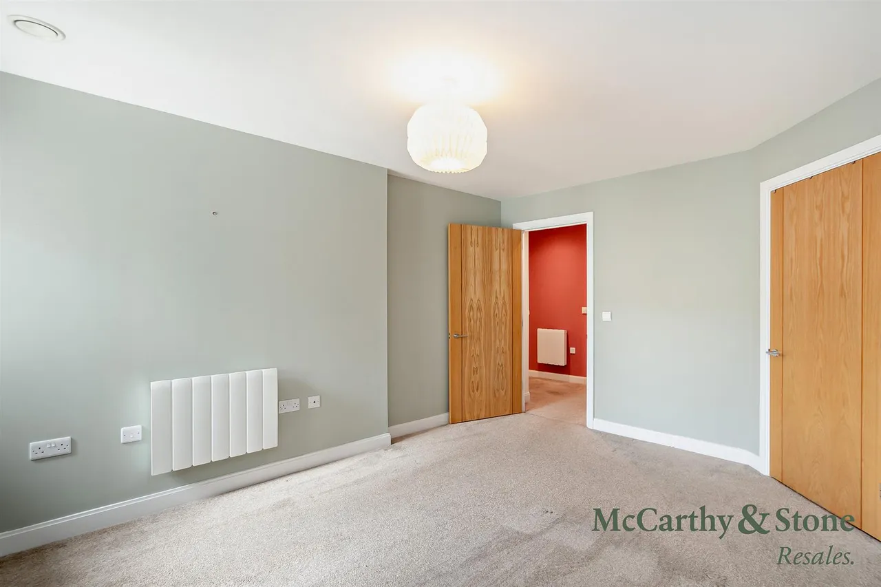 Railway Road, Ilkley, LS29, photo 3