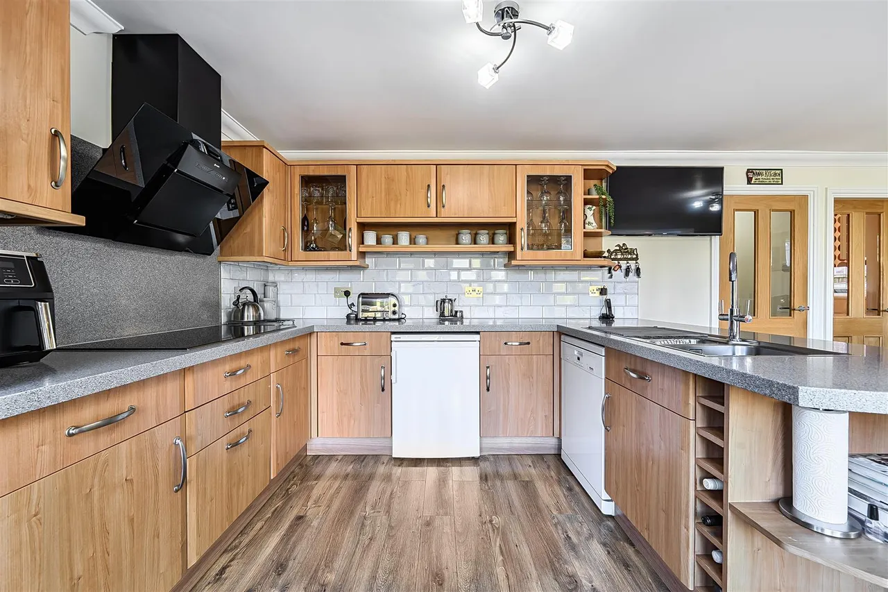 Warsash Road, Warsash, photo 8