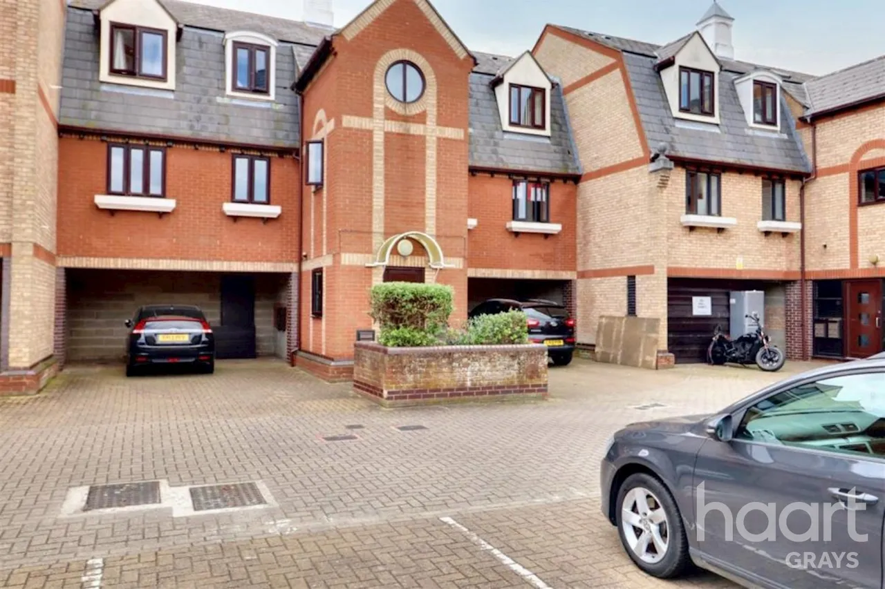 1 bed flat to rent, Chalk Court, RM17