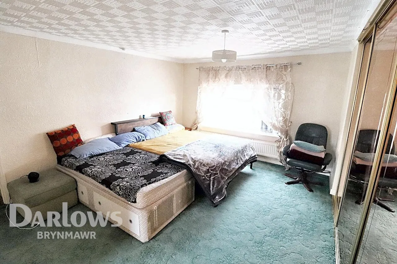 Worcester Street, Brynmawr, photo 8