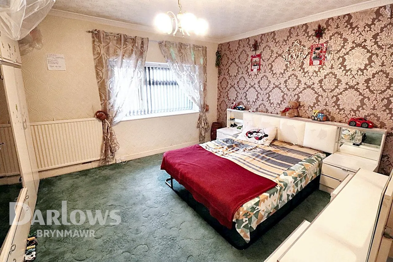 Worcester Street, Brynmawr, photo 10