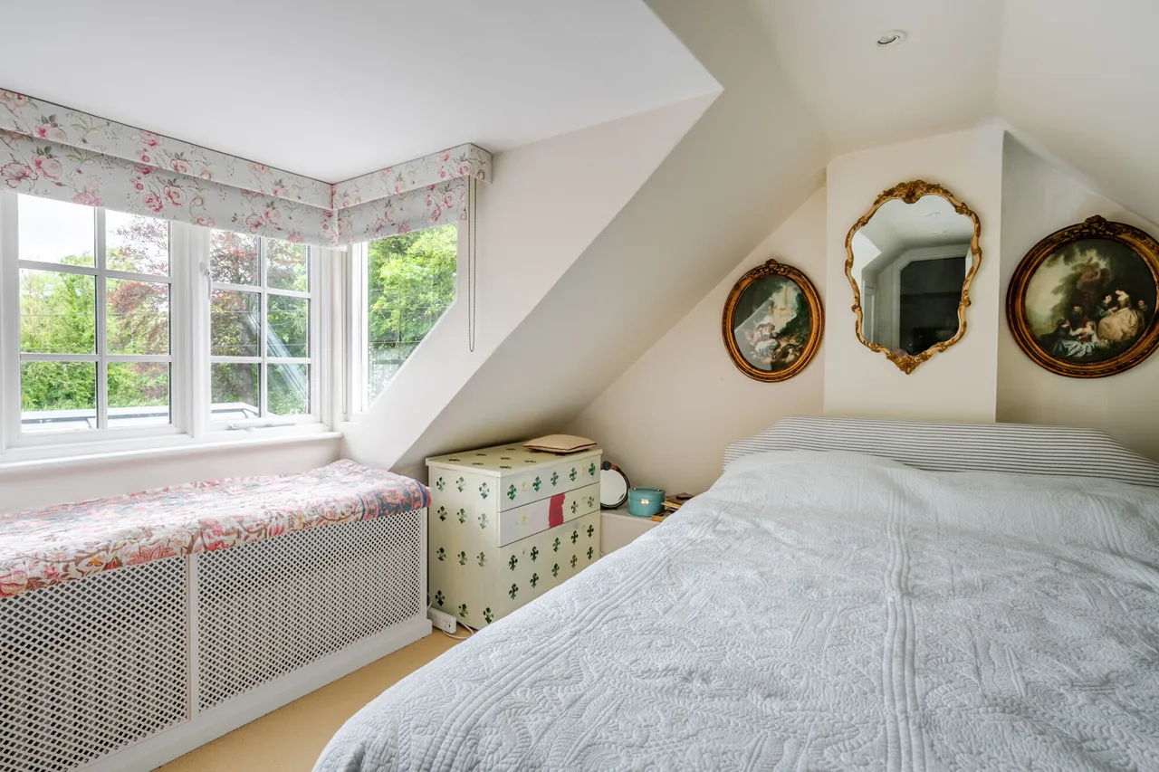 Longstreet, Pewsey, SN9, photo 8