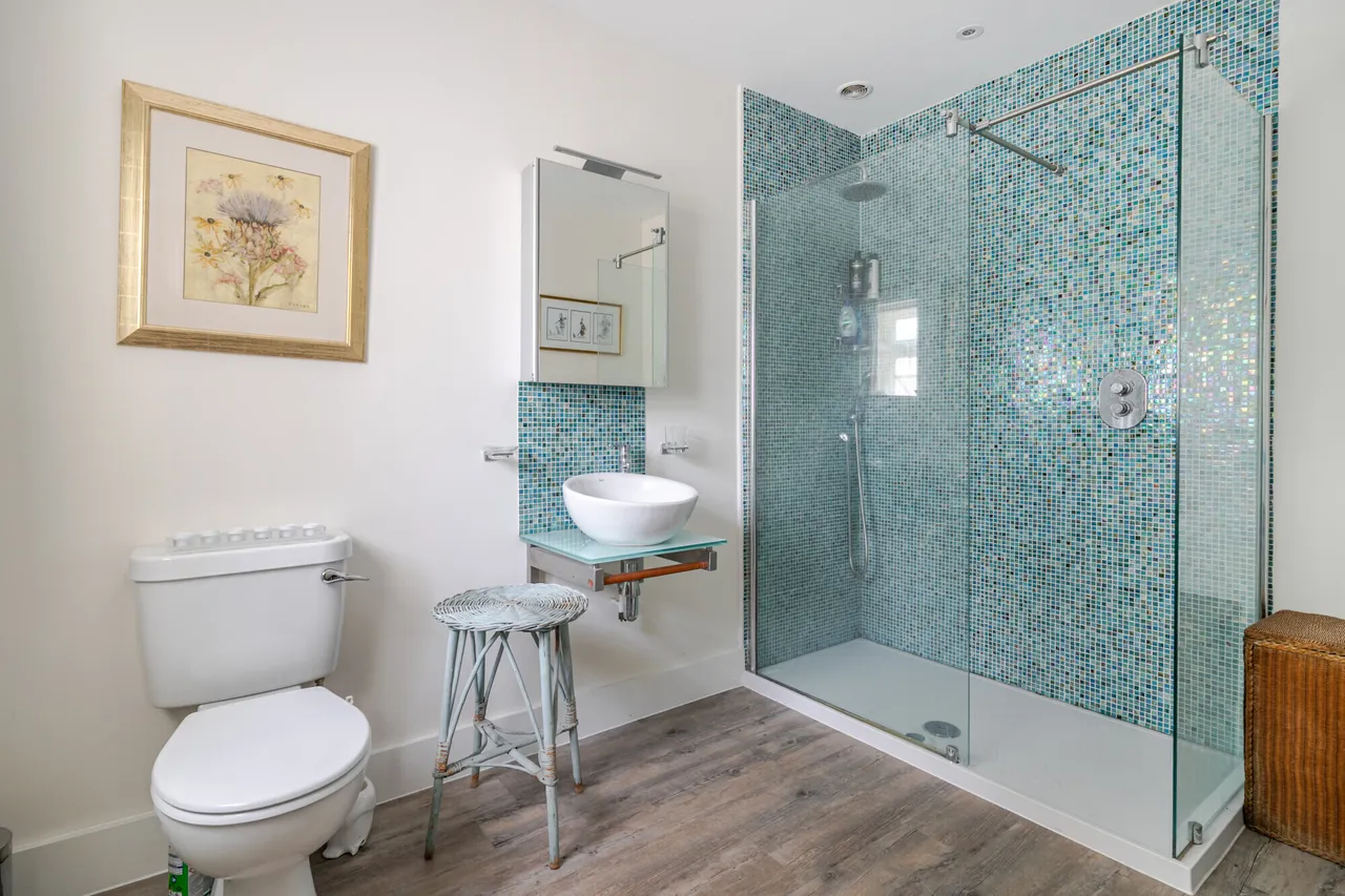 Longstreet, Pewsey, SN9, photo 9
