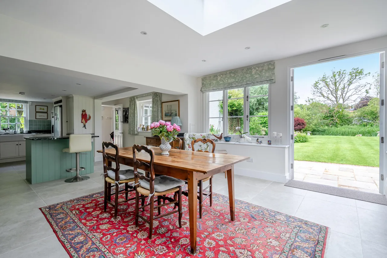 Longstreet, Pewsey, SN9, photo 4