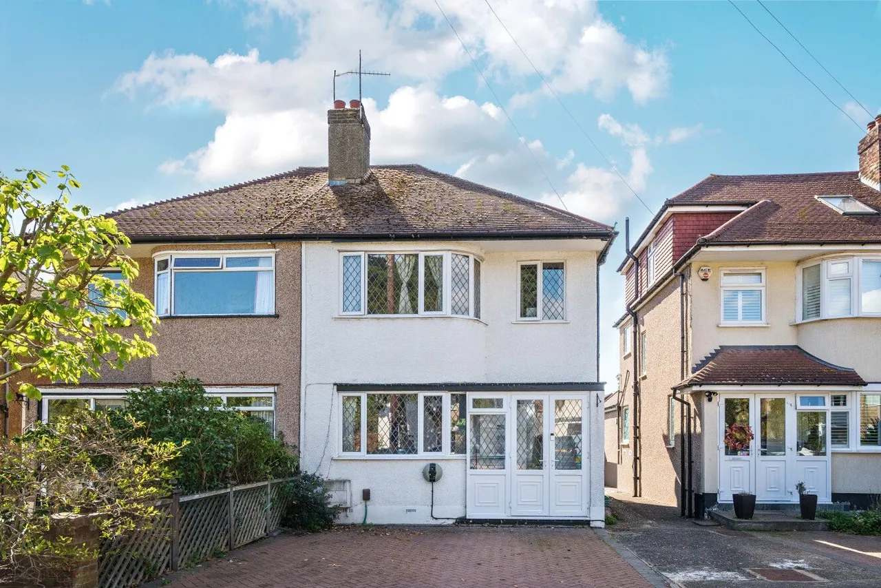 3 bed house for sale, Constance Crescent, Hayes, BR2