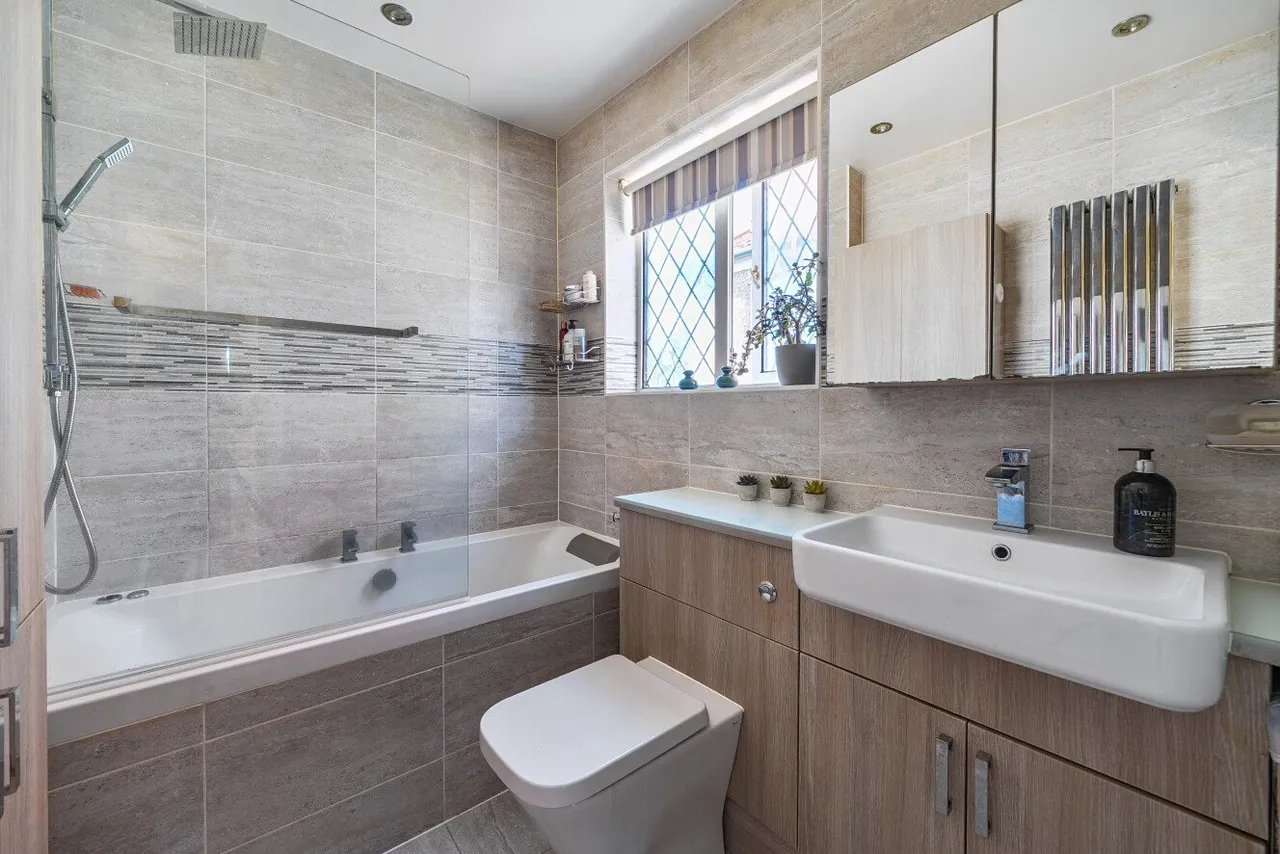 Constance Crescent, Hayes, BR2, photo 15