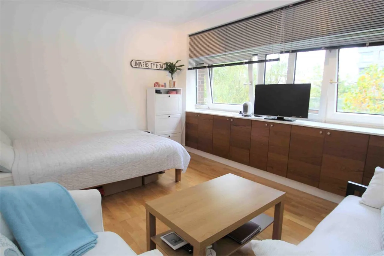Upper Richmond Road, Putney, photo 4