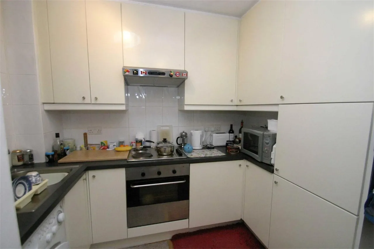 Upper Richmond Road, Putney, photo 2
