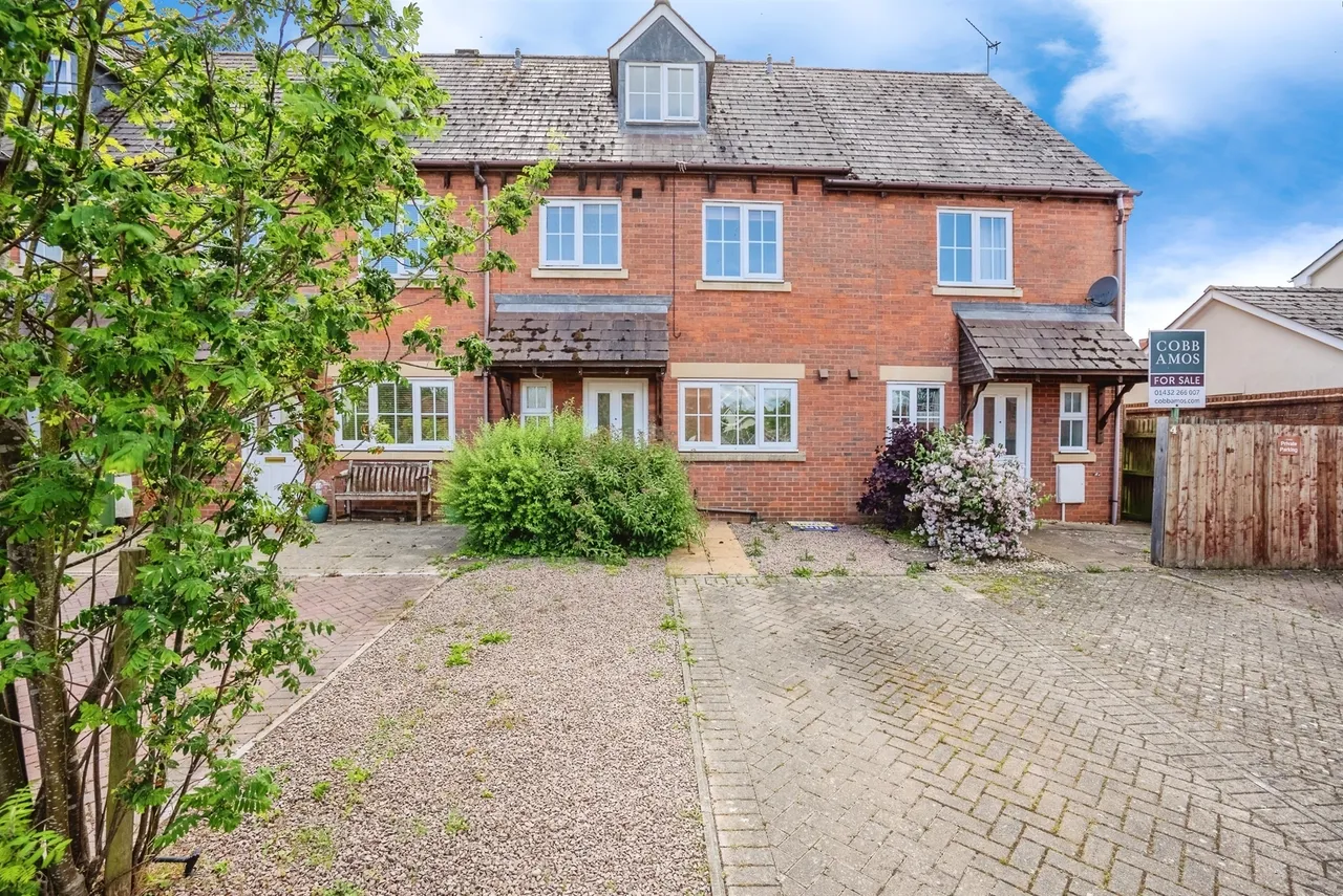 4 bed house for sale, Eastfield, Eardisley, HR3