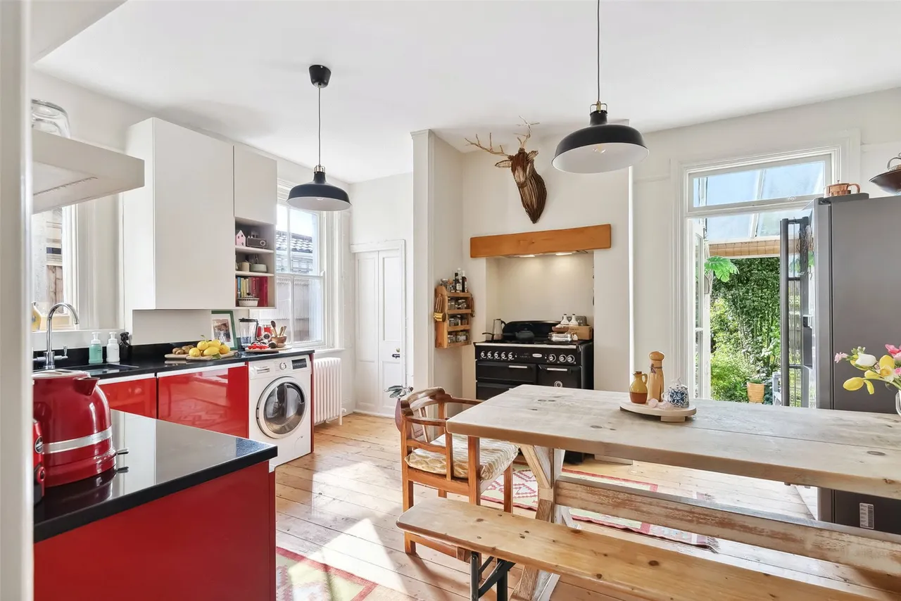 Riverview Gardens, Twickenham, TW1 4RT, photo 5