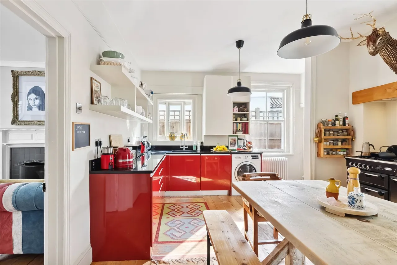 Riverview Gardens, Twickenham, TW1 4RT, photo 4