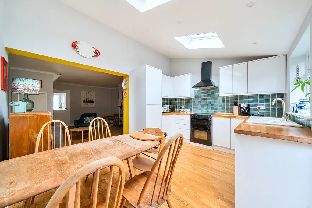 Beverley Close, Exeter, photo 3