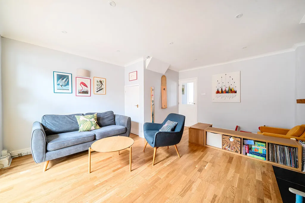 Beverley Close, Exeter, photo 8