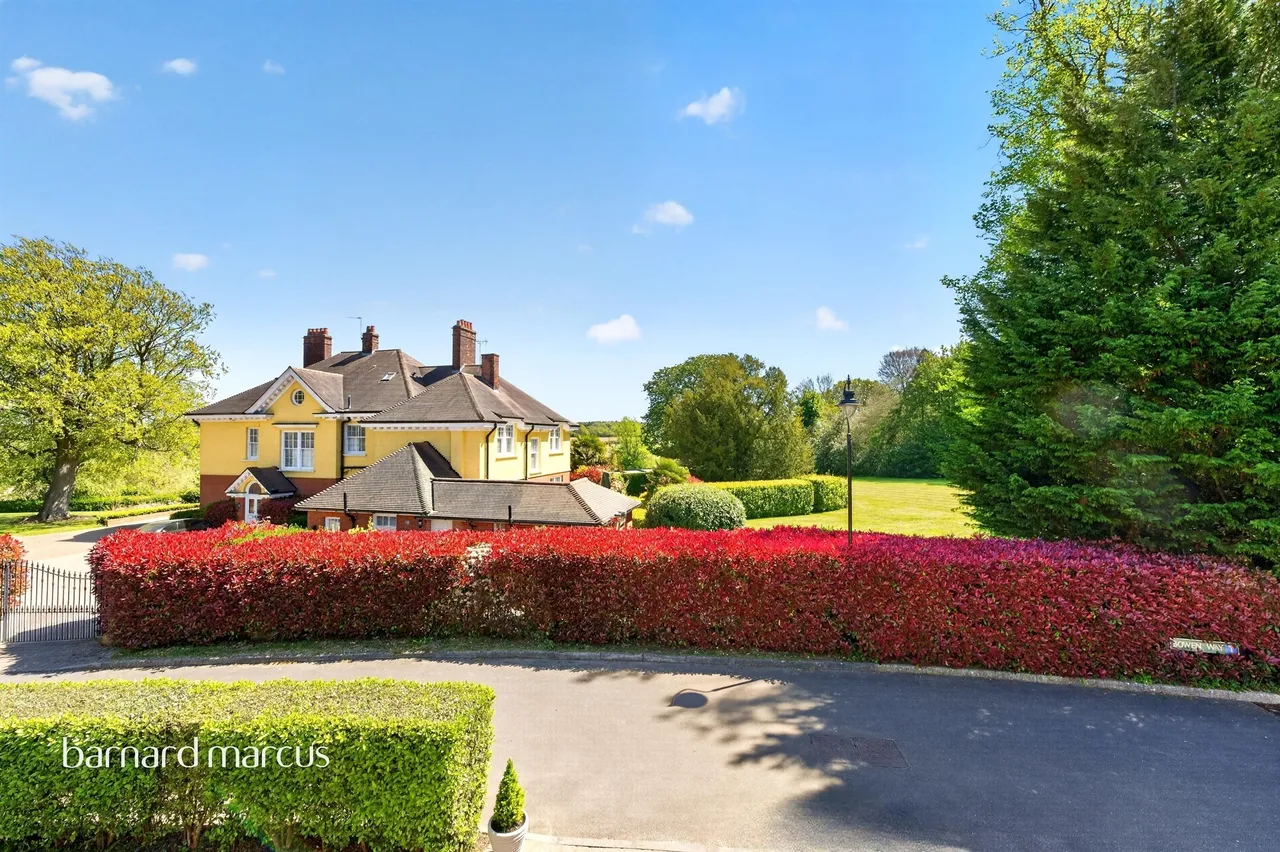 Bowen Way, Coulsdon, CR5, photo 22