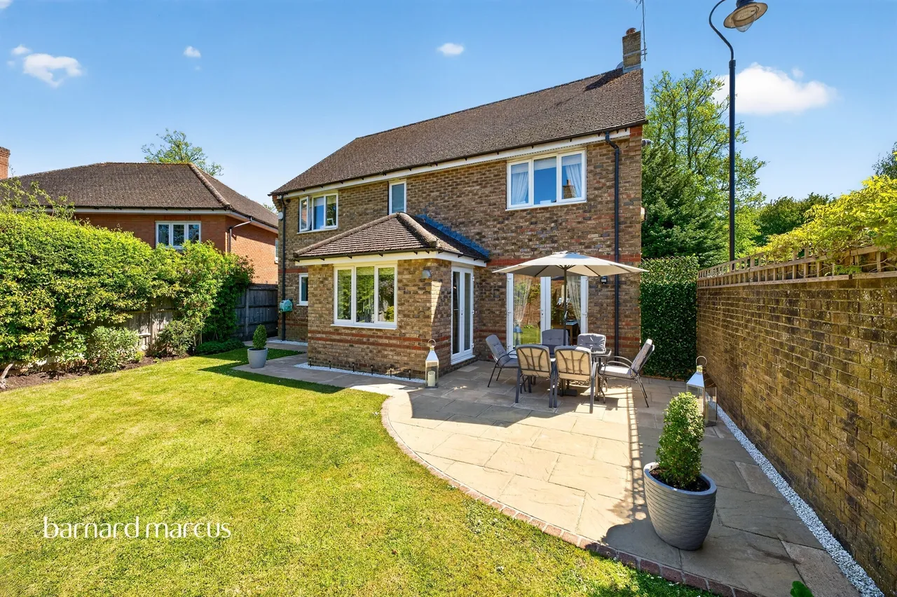 Bowen Way, Coulsdon, CR5, photo 21