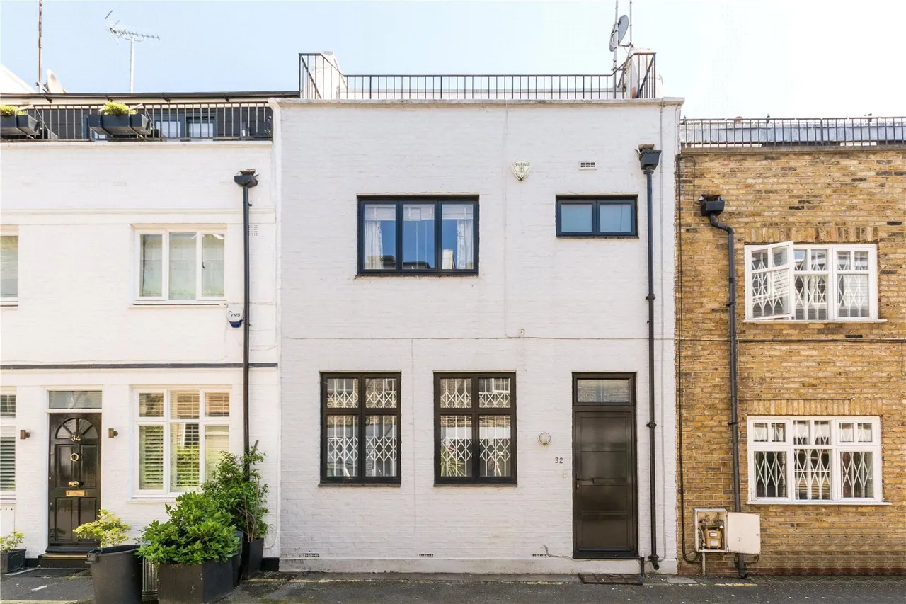 3 bed house for sale, Huntsworth Mews, Marylebone, NW1
