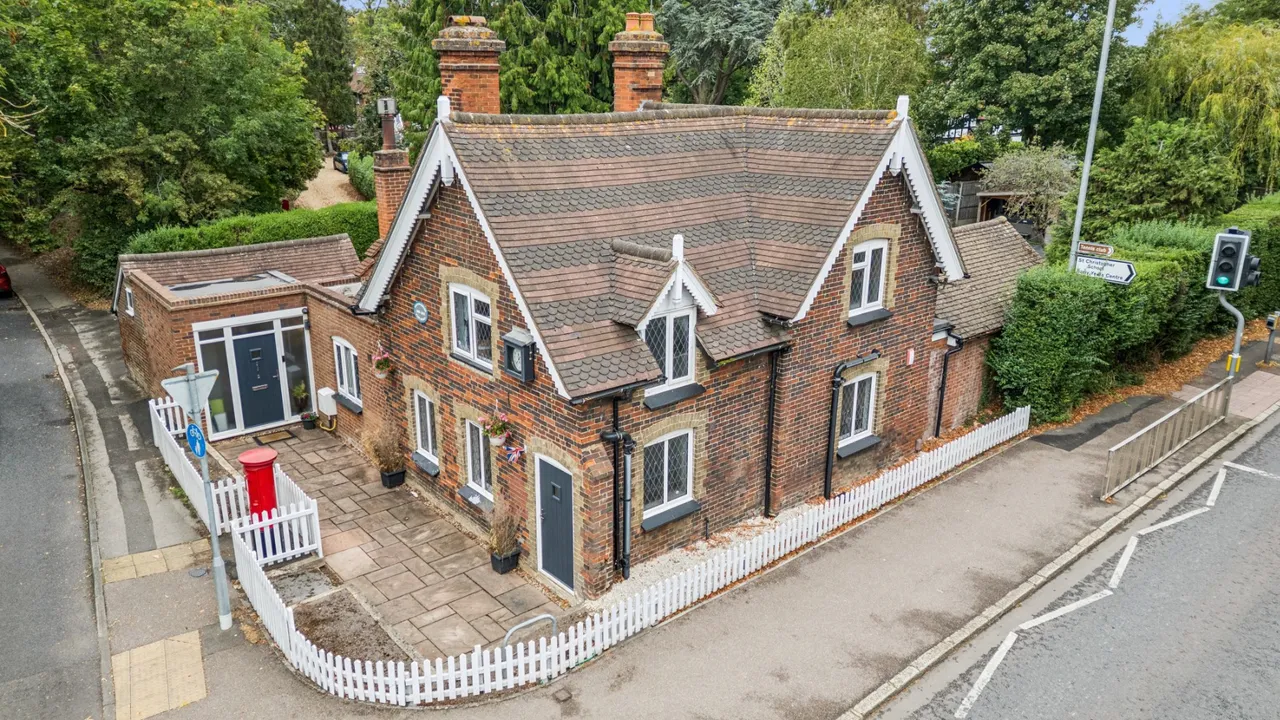 4 bed house for sale, Baldock Road, SG6