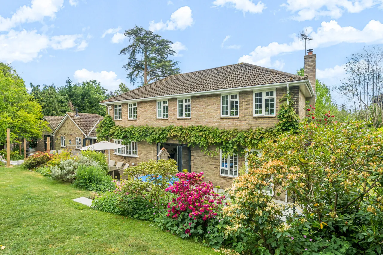 Stoatley Rise, Haslemere, GU27, photo 19