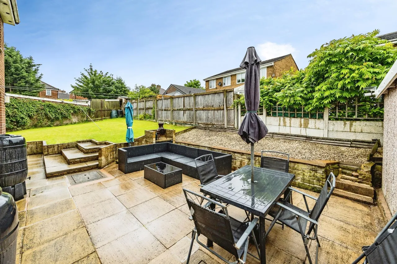 Foxcroft Drive, Brighouse, HD6, photo 2