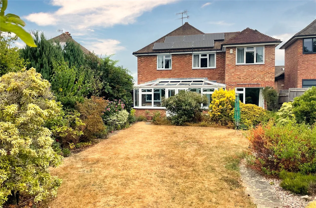 Heathcote Drive, East Grinstead, RH19, photo 19