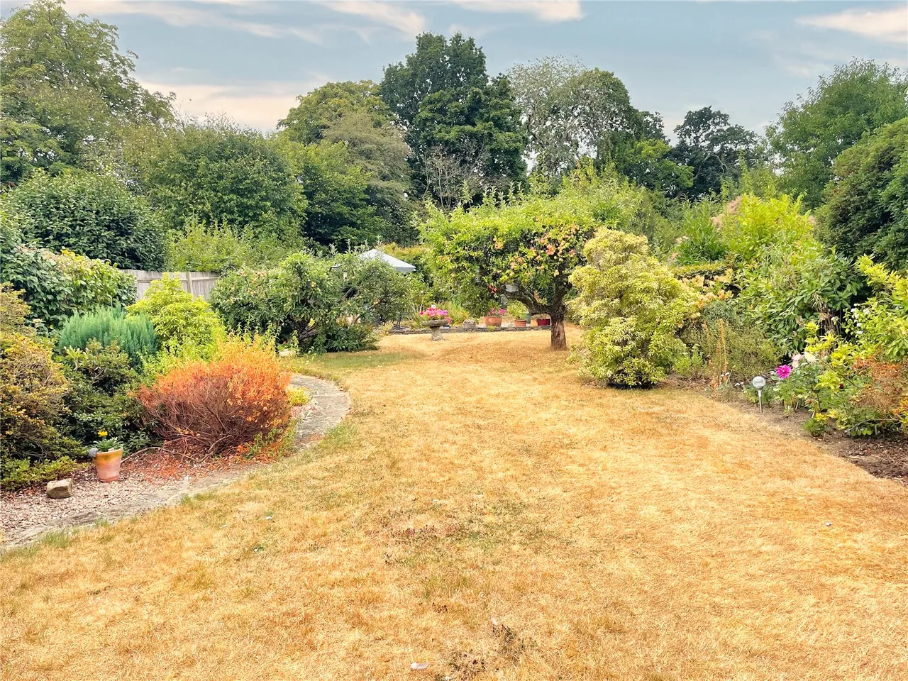 Heathcote Drive, East Grinstead, RH19, photo 15
