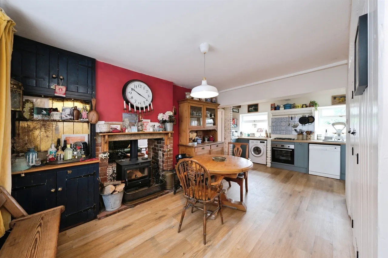 4 bed house for sale, New Road, Heage, DE56