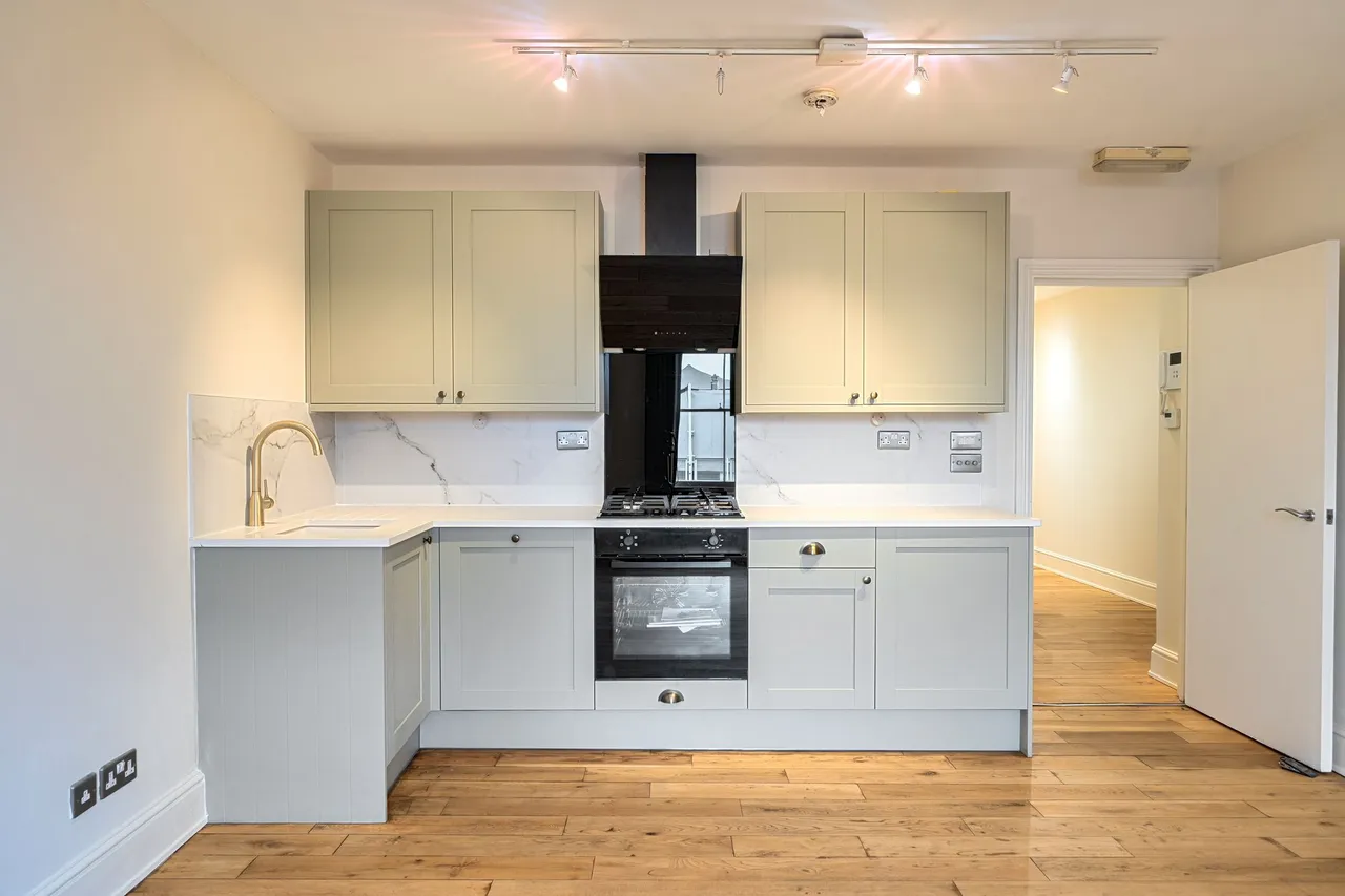 Flat 22, Oval Mansions Kennington Oval, London, London, SE11 5SQ, photo 6