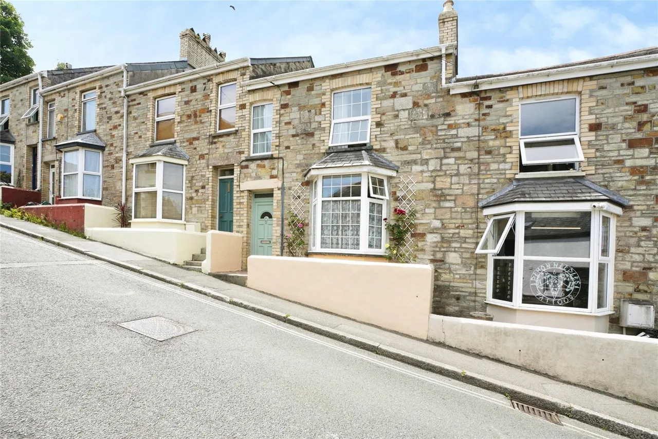 3 bed house for sale, Crinnicks Hill, Bodmin, PL31