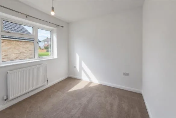 Redhorn Gardens, Devizes, SN10, photo 6